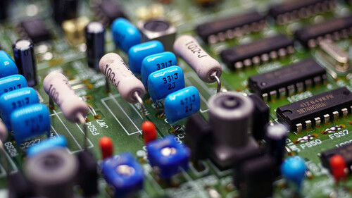 Elektronische Bauteile 2023